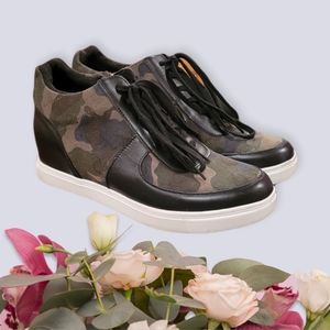 Blondo Camo Genesis Sneakers